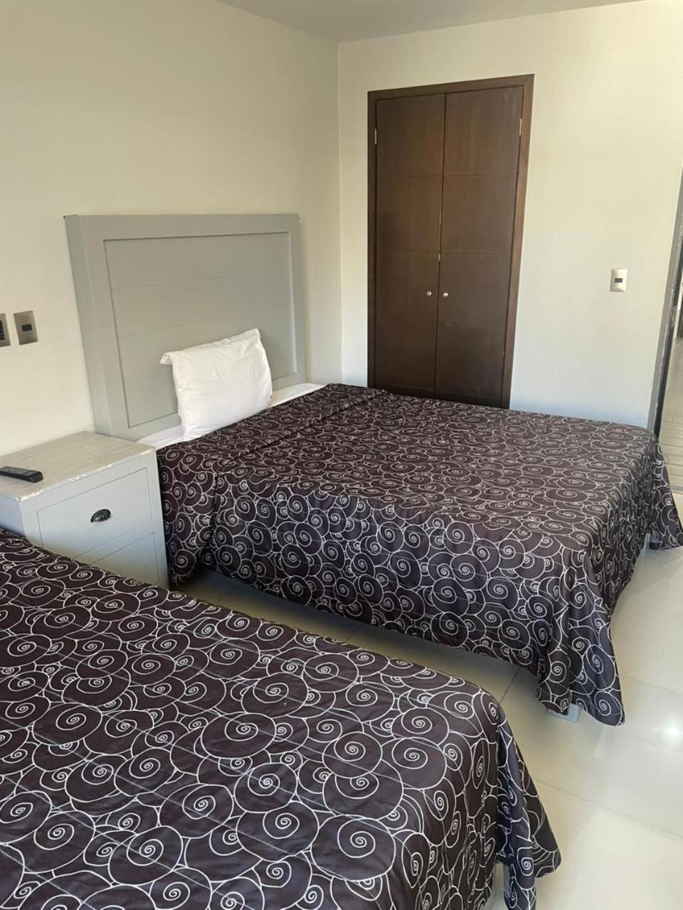 Hotel Colon Express Guadalajara Extérieur photo