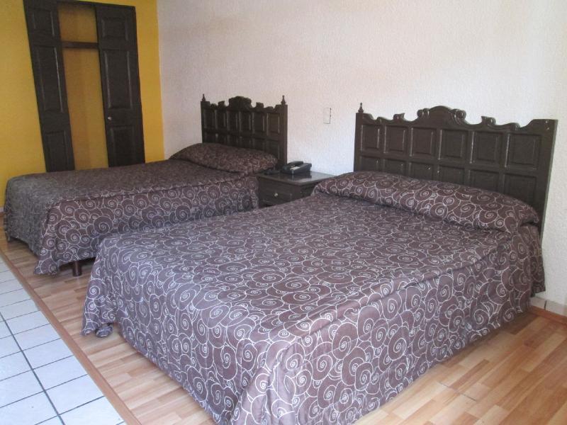 Hotel Colon Express Guadalajara Extérieur photo